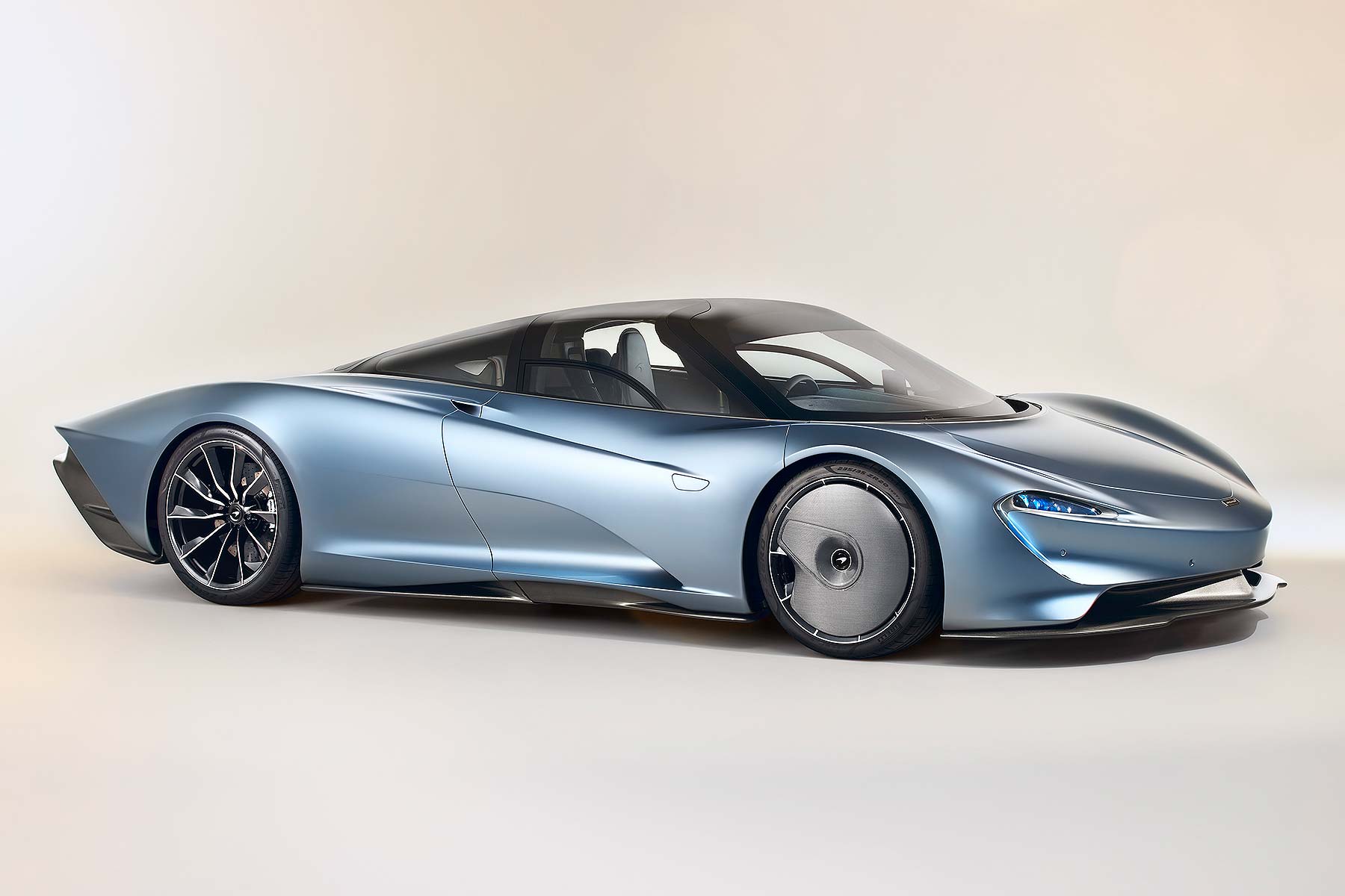 McLaren-Speedtail-07-P.jpg